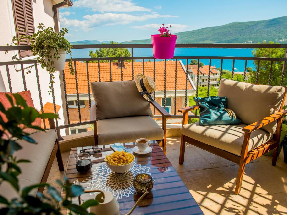 Cicciobello Lux Apartment Baosici With Stunning Sea View Экстерьер фото