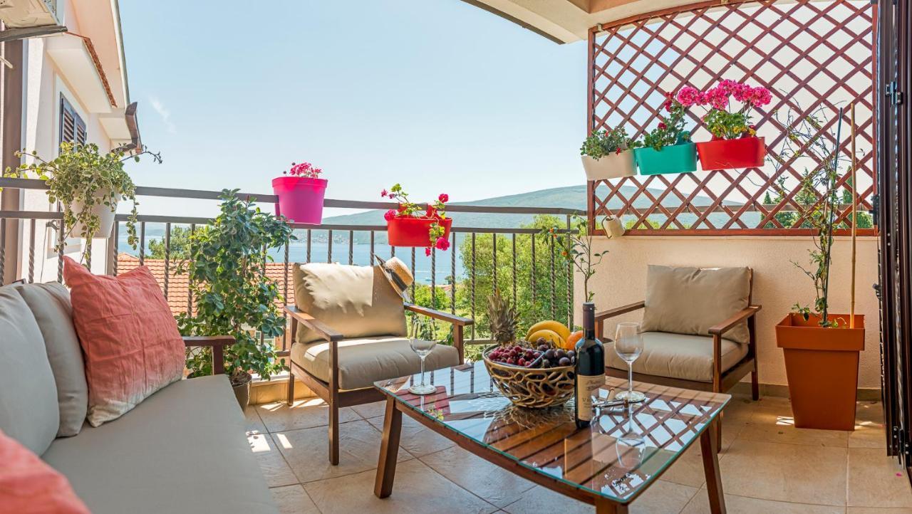 Cicciobello Lux Apartment Baosici With Stunning Sea View Экстерьер фото